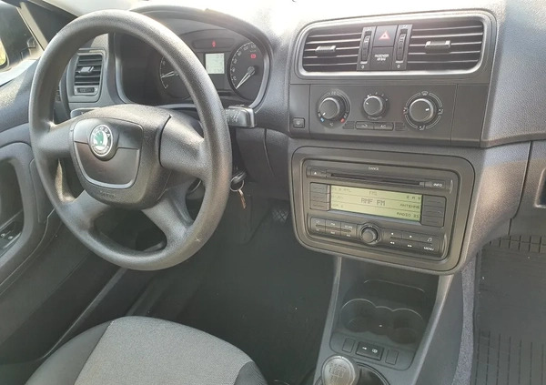 Skoda Fabia cena 12900 przebieg: 156423, rok produkcji 2009 z Gorzów Śląski małe 301